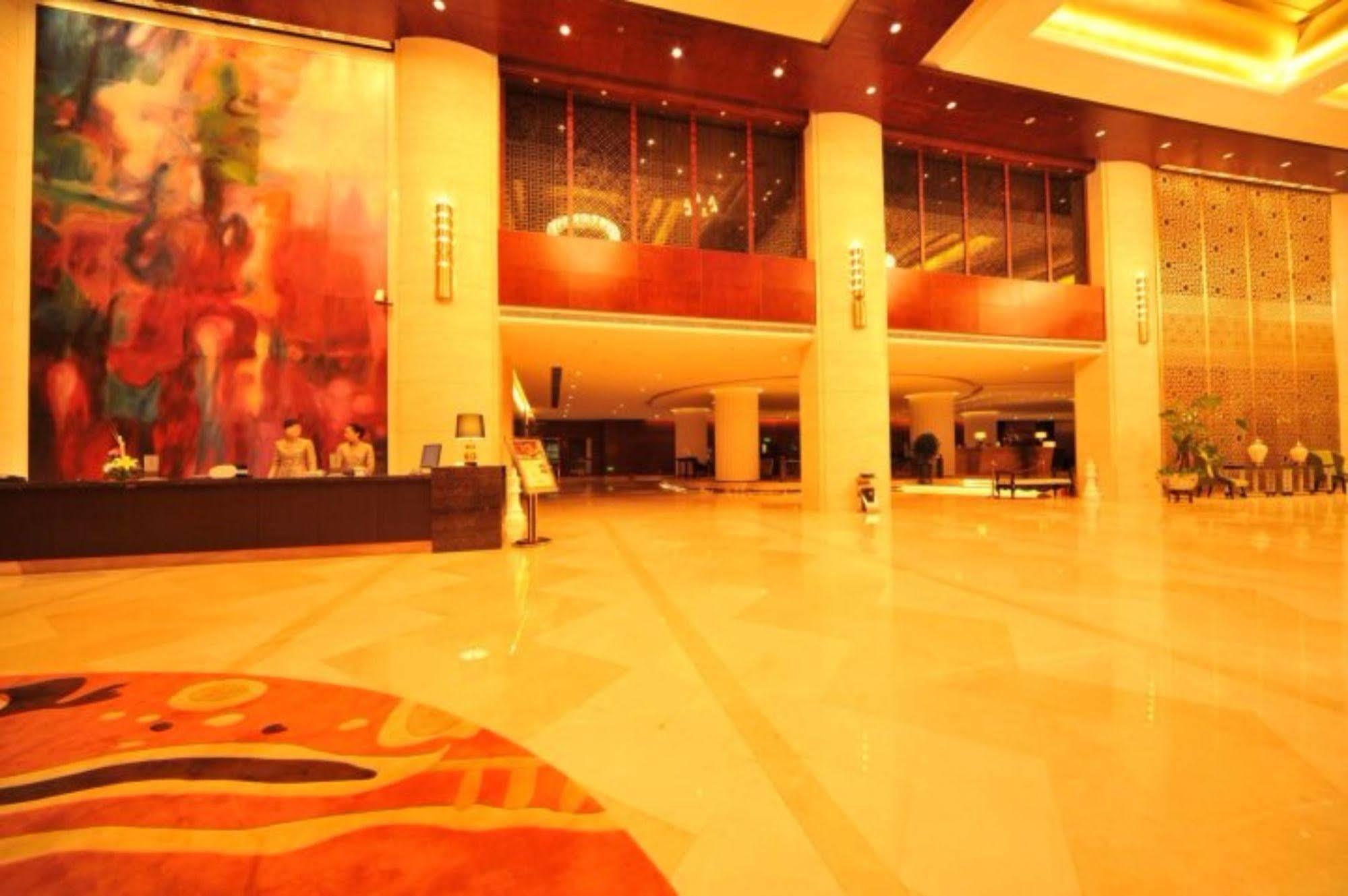 S&N Dalian Hotel ภายนอก รูปภาพ