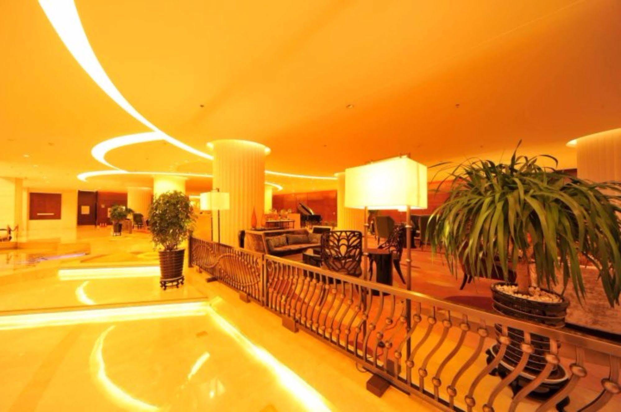 S&N Dalian Hotel ภายนอก รูปภาพ
